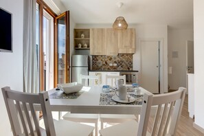 Dining - GuestHost - Modern Apartment in Centre Carloforte! (Carloforte)