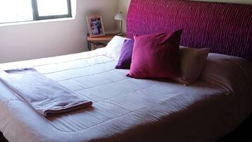 4 Schlafzimmer, Schreibtisch, Bügeleisen/Bügelbrett, kostenloses WLAN