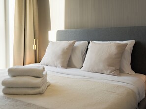 1 bedroom, iron/ironing board, bed sheets