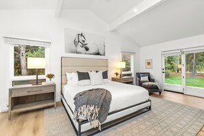 4 chambres, bureau, accès au Wi-Fi (inclus), literie fournie