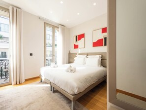 4 camere, ferro/asse da stiro, Wi-Fi, lenzuola