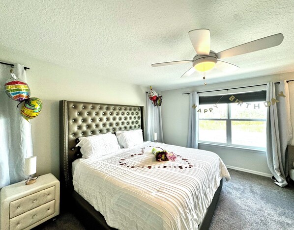 4 chambres, fer et planche à repasser, Wi-Fi, literie fournie