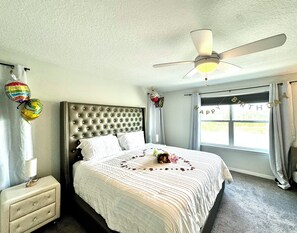 4 chambres, fer et planche à repasser, Wi-Fi, draps fournis