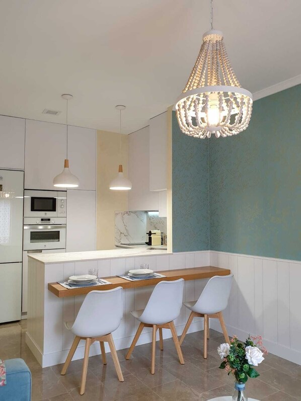 Appartement, 1 chambre, fumeurs, balcon | Salle à manger