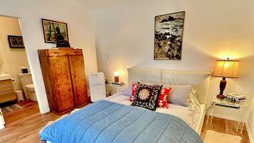 1 bedroom, bed sheets