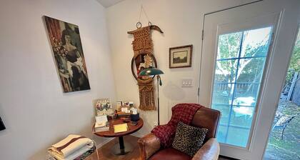 Romantic Casita - walking distance to park