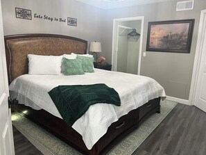 1 bedroom, desk, iron/ironing board, free WiFi