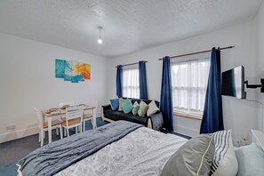 1 bedroom, iron/ironing board, free WiFi, bed sheets