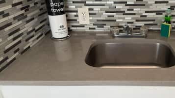 Microondas, horno y parrilla de estufa