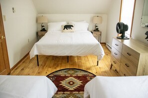 3 chambres, bureau, Wi-Fi gratuit, draps fournis