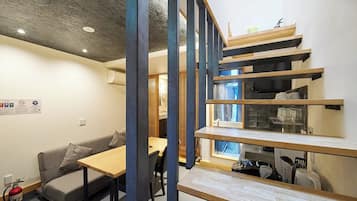Ferienhaus | Wohnbereich | 32-Zoll-Flachbildfernseher mit Digitalempfang