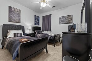 2 camere, una scrivania, ferro/asse da stiro, Wi-Fi gratuito