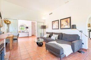TV, ping pong - Ca Na Marina by Mallorca House Rent (Cala Murada)