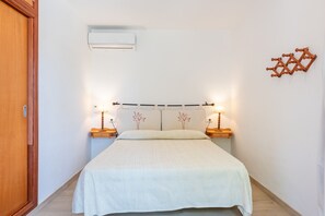 2 chambres, fer et planche Ă repasser, Wi-Fi gratuit, draps fournis