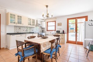 Dining - Casa Jardín in Cala Murada (Cala Murada)