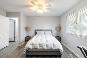 4 bedrooms, Internet, bed sheets