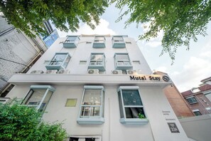 Fachada de la propiedad