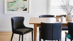 Dining - Moonee Retreat - 200m to beach and ocean reserve views (Catherine Hill Bay)