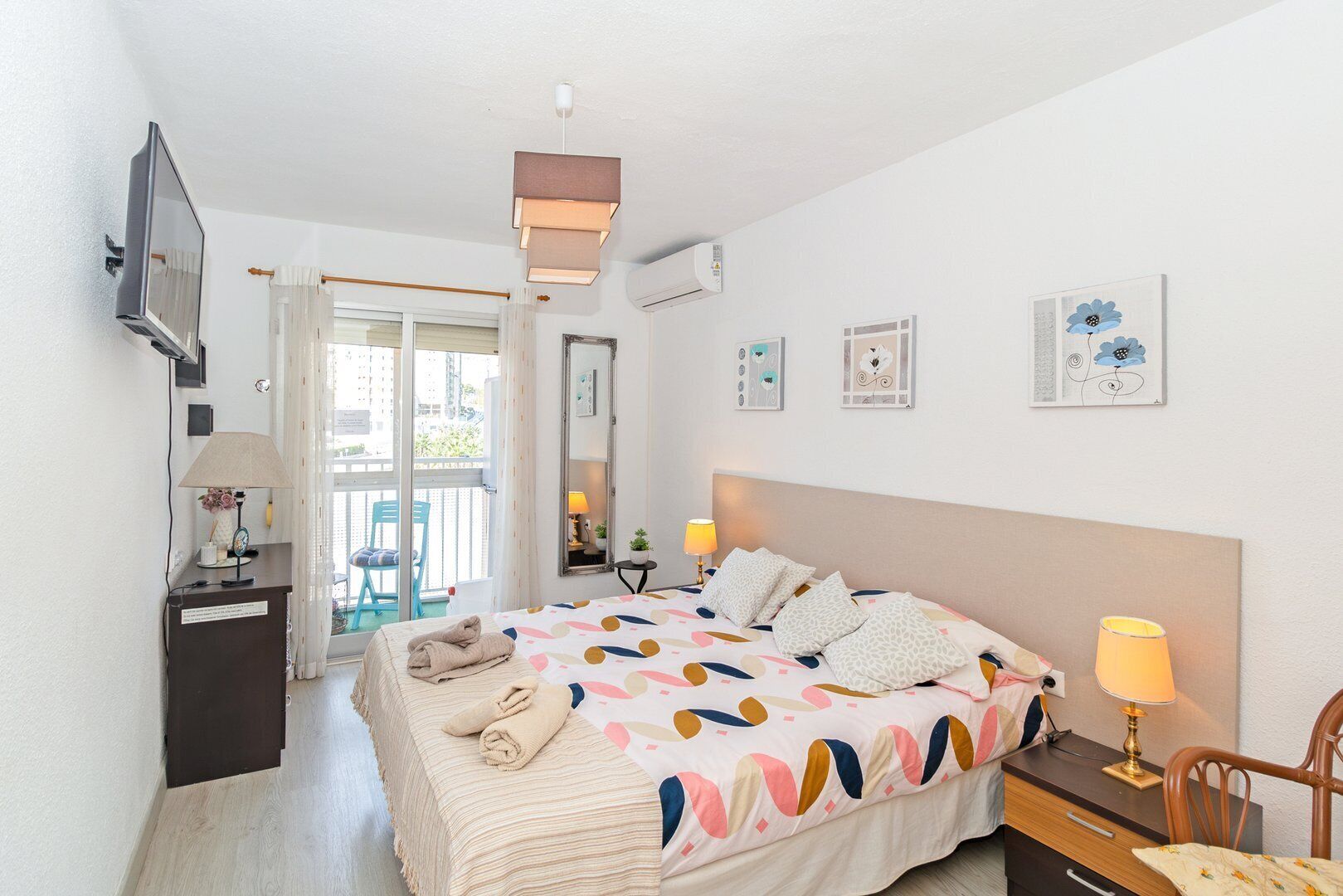 2 室のベッドルーム、アイロン / アイロン台、インターネット、ベッドシーツ