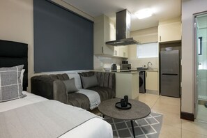 1 bedroom, desk, iron/ironing board, free WiFi