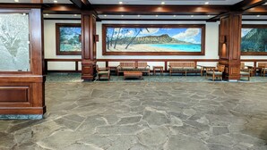 Interior - Part Ocean View, Beach Theme 23rd Fl, Free Parking with WiFi, AC  (Honolulu)