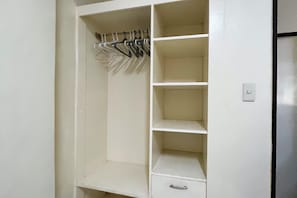 Family Room | Free WiFi, bed sheets
