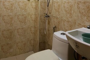 Familiekamer | Badkamer | Zeep, shampoo, toiletpapier