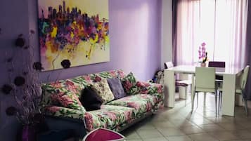 Appartement, 2 chambres, fumeur, balcon | Coin séjour