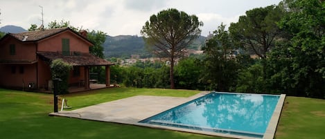 Villa, 2 chambres, accessible aux personnes à mobilité réduite, fumeur | Piscine | Piscine extérieure