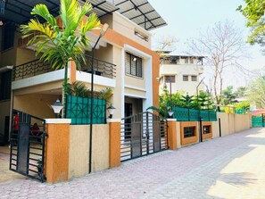 Fachada da propriedade