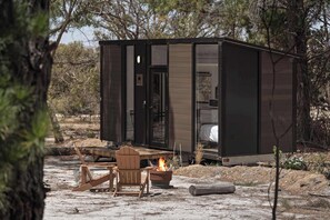 Terrace/patio - Bilby Park Escape 2 by Tiny Away (Black Range)