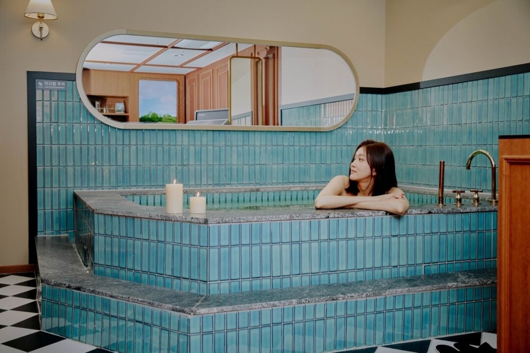 SLEEPER 4-1 | Private spa tub