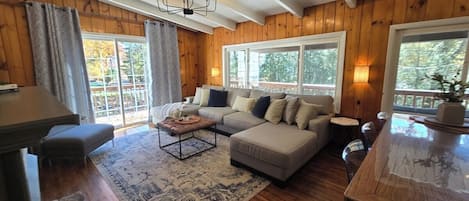 Télévision, cheminée