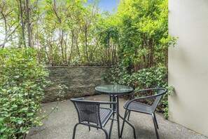 Executive King Studio | Terrace/patio