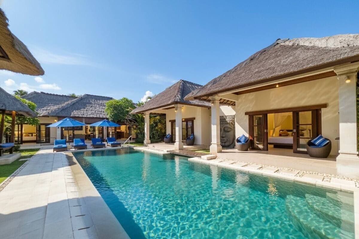 Villa Saphir Seminyak | Pemandangan taman