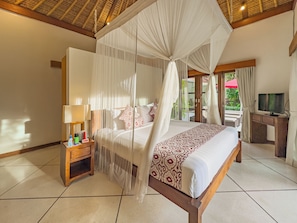Villa Darma Seminyak | Värdeförvaringsskåp på rummet, strykjärn/strykbräda och gratis wi-fi