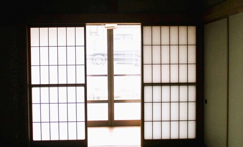 A building with parking for 2 cars 9 minutes from  / Toyama Toyama