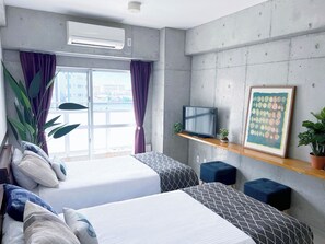 1 chambre, bureau, draps fournis