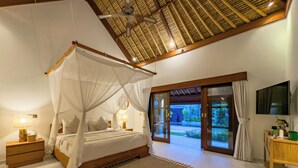 Villa Olive Seminyak | خزنة داخل الغرفة ومكواة/لوح كي وواي فاي مجانًا وبديكورات فريدة لكل غرفة