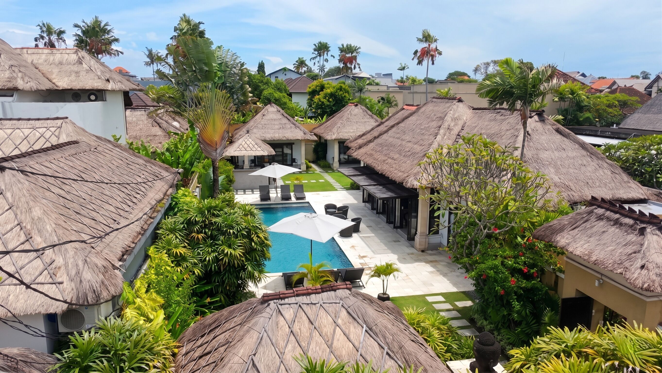 Villa Gembira Seminyak | Vista al jardín