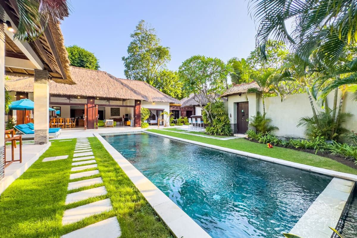 Familjevilla | Privat pool