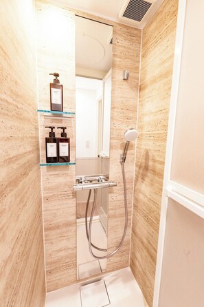 Hair dryer, towels - New house7 min StaNear Skytree  Asakusa10 ppl / Katsushika-ku Tokyo (Katsushika-ku)