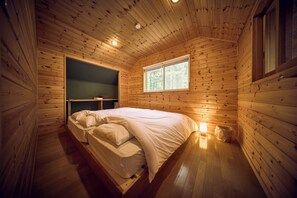3 quartos, acesso à internet, roupa de cama