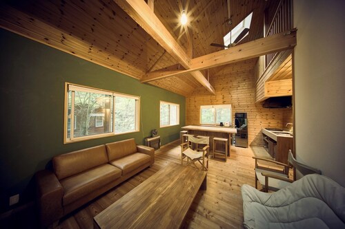 Rental villa in the forest Wooden deck roof Cypr / Agatsumagun Gunma