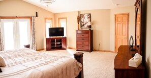 4 bedrooms, desk, iron/ironing board, free WiFi - The Lakeside Retreat (Aberdeen)