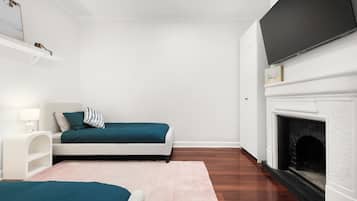 2 bedrooms, iron/ironing board, travel crib, free WiFi