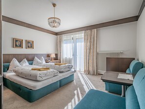 4 bedrooms, internet - Quaint house with huge garden in Neukirchen (Neukirchen am Großvenediger)