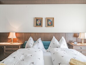 4 bedrooms, Internet