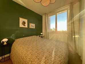 1 bedroom, free WiFi, bed sheets