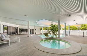 House, Smoking
